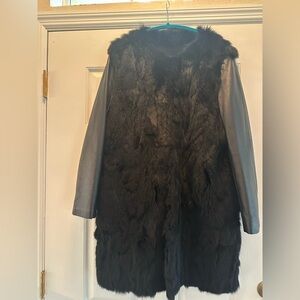 Black Leather Jacket with Classic Tailoring 20%Lamb leather    80% rabbit fur